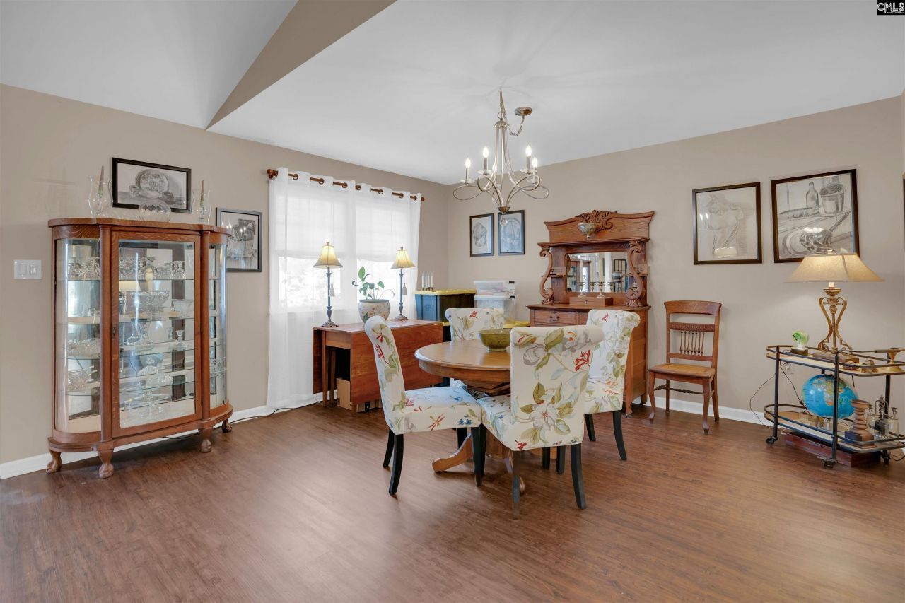 603 Ashwood Circle  Photo 11