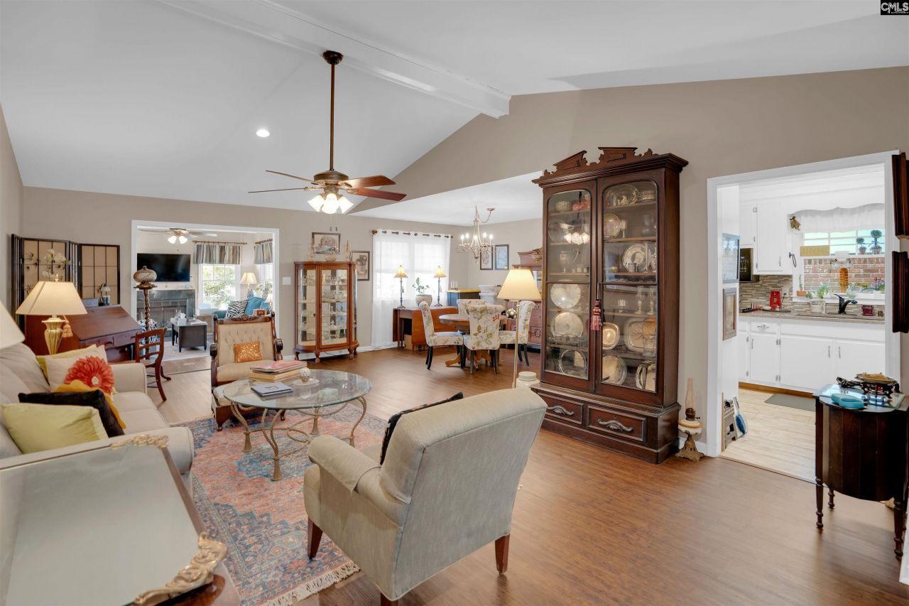 603 Ashwood Circle  Photo 9