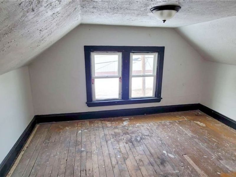 3219 W 33rd Street, Cleveland, OH 44109 Photo 16