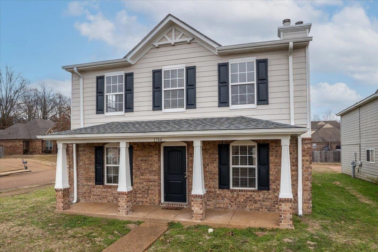 1744 ADDISON PARK CV Cordova, TN 38016