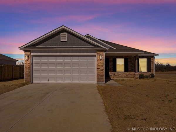 29207 E 78th Street S, Broken Arrow, OK 74014