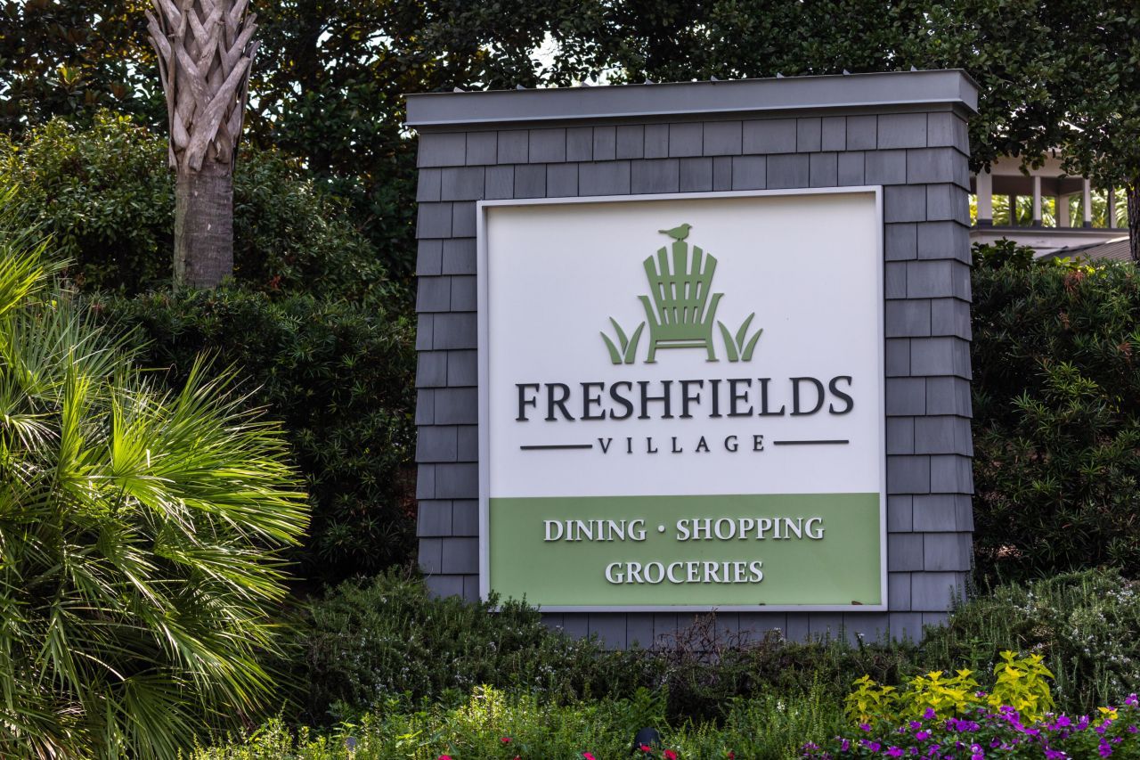 2410 The Haul Over Photo 100