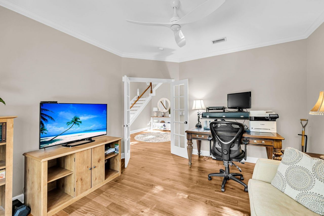 2410 The Haul Over Photo 15