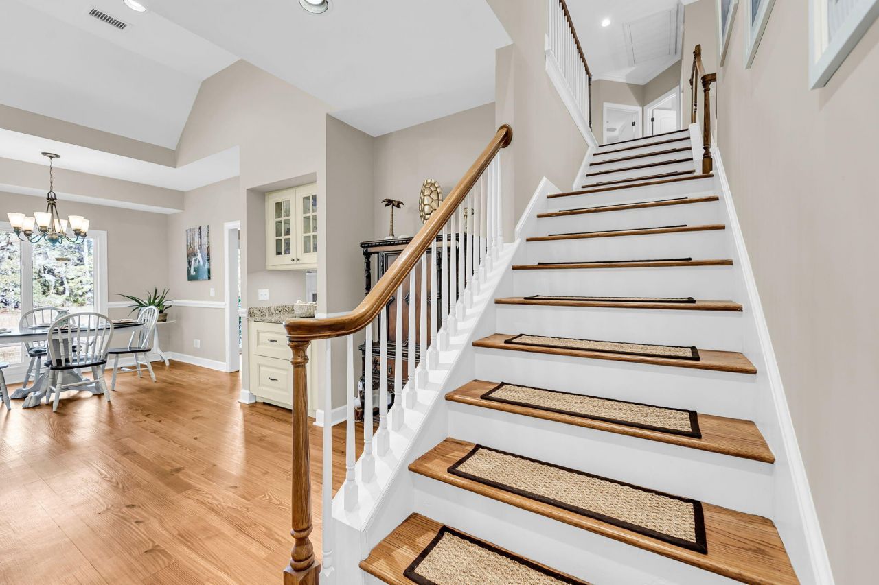 2410 The Haul Over Photo 30