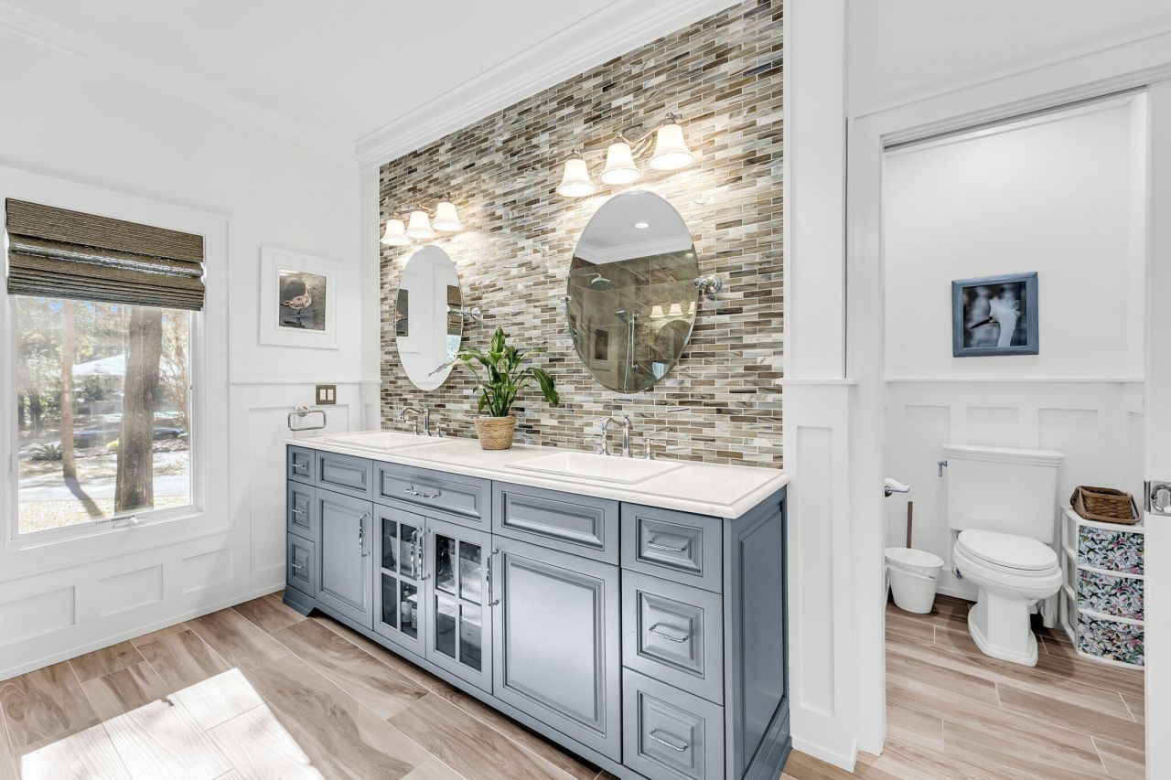 2410 The Haul Over Photo 36