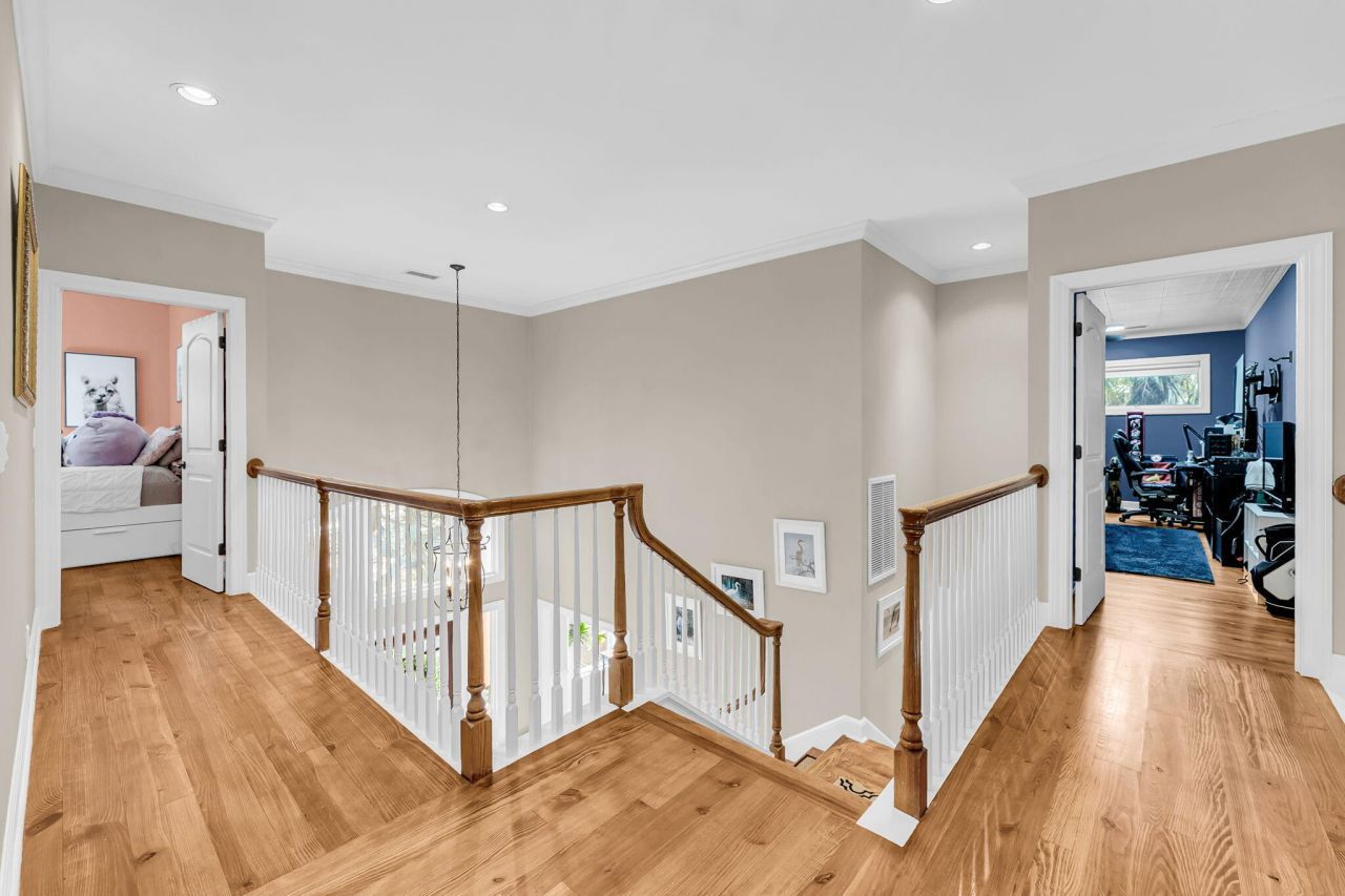 2410 The Haul Over Photo 40