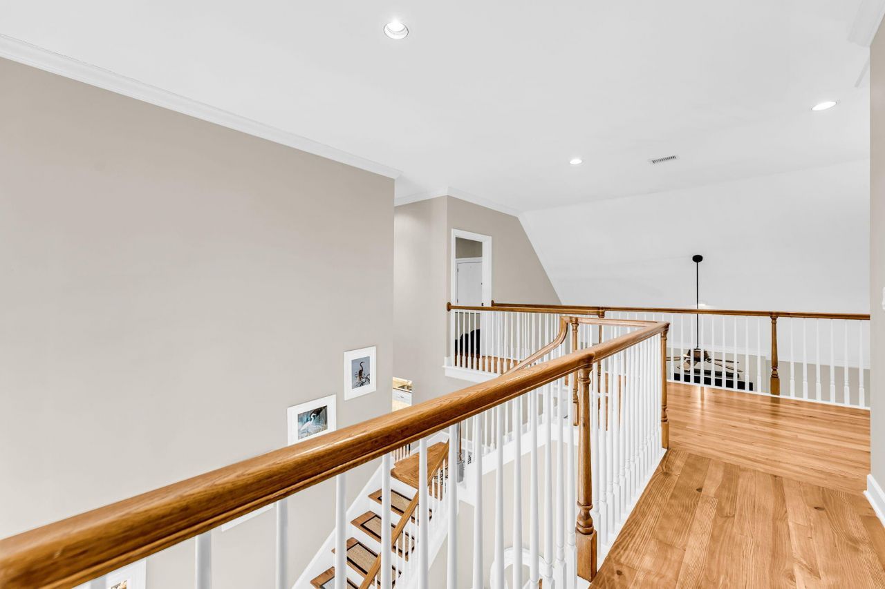 2410 The Haul Over Photo 41