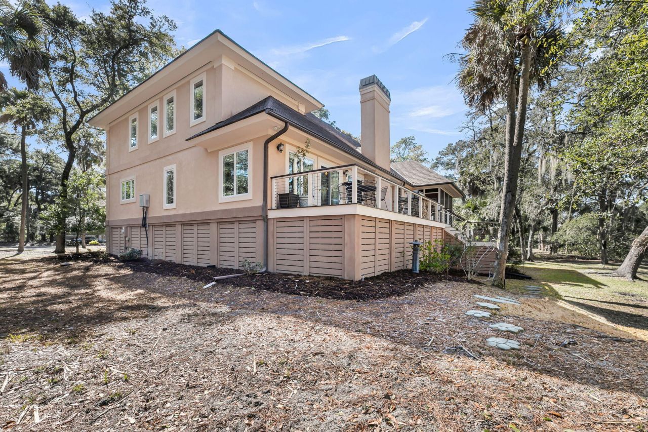 2410 The Haul Over Photo 65