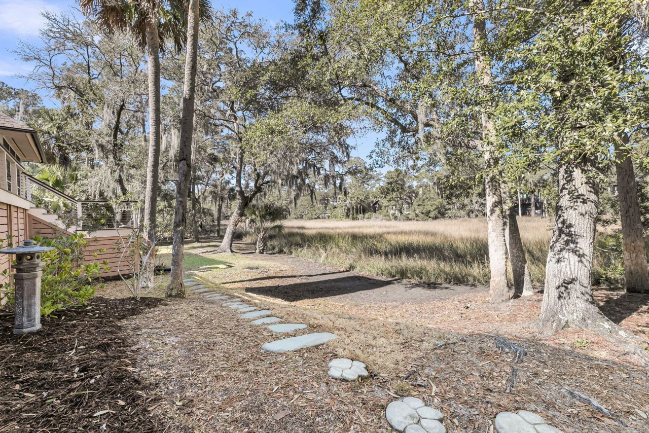 2410 The Haul Over Photo 71