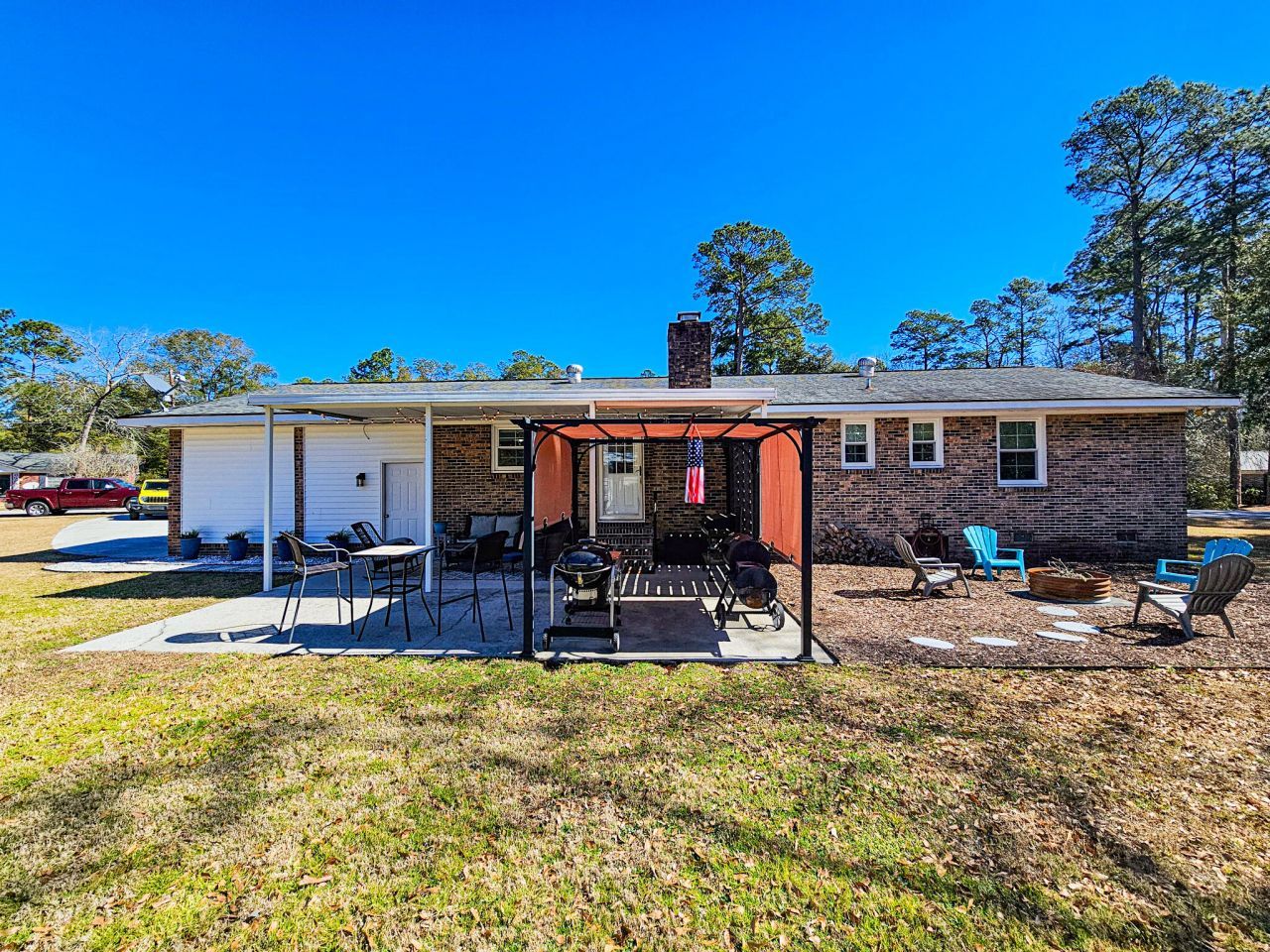 121 Azalea Drive Photo 9