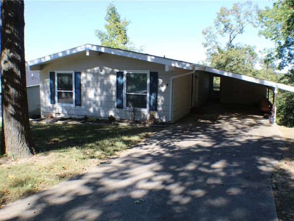 4 Tilbury Lane, Bella Vista, AR 72715