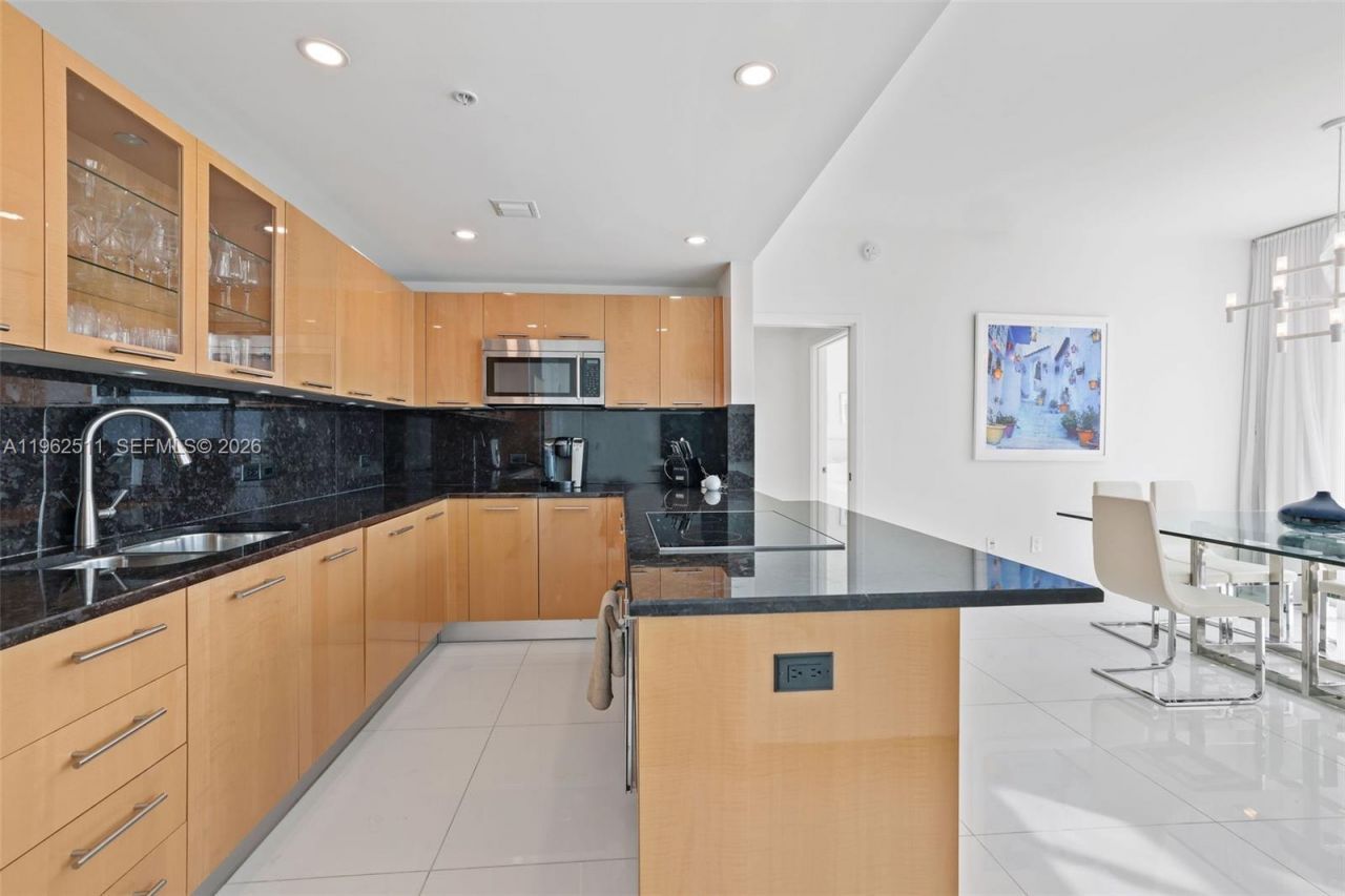 6899 Collins Ave , Unit 1410, Miami Beach, FL 33141 Photo