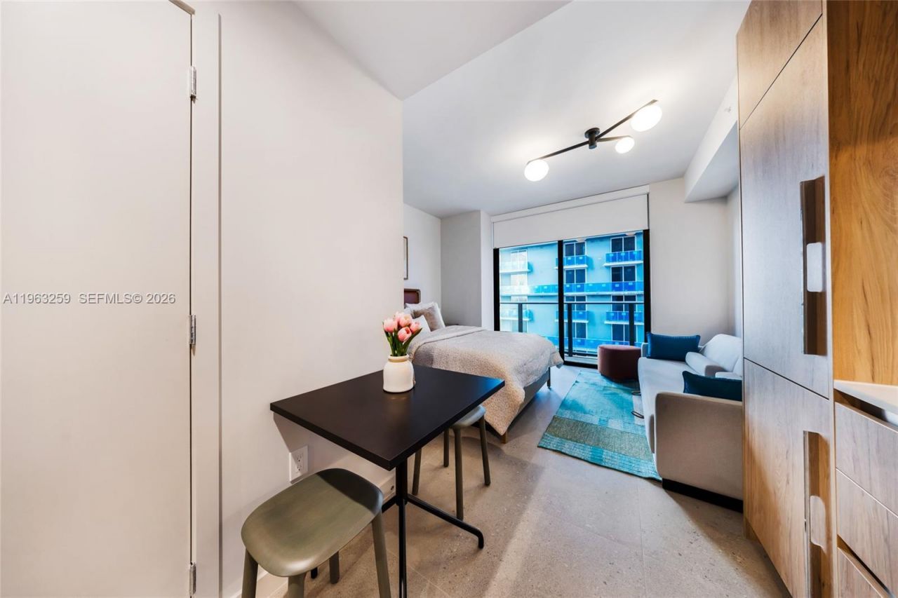 11 NE 6th St , Unit 1208, Miami, FL 33132 Photo