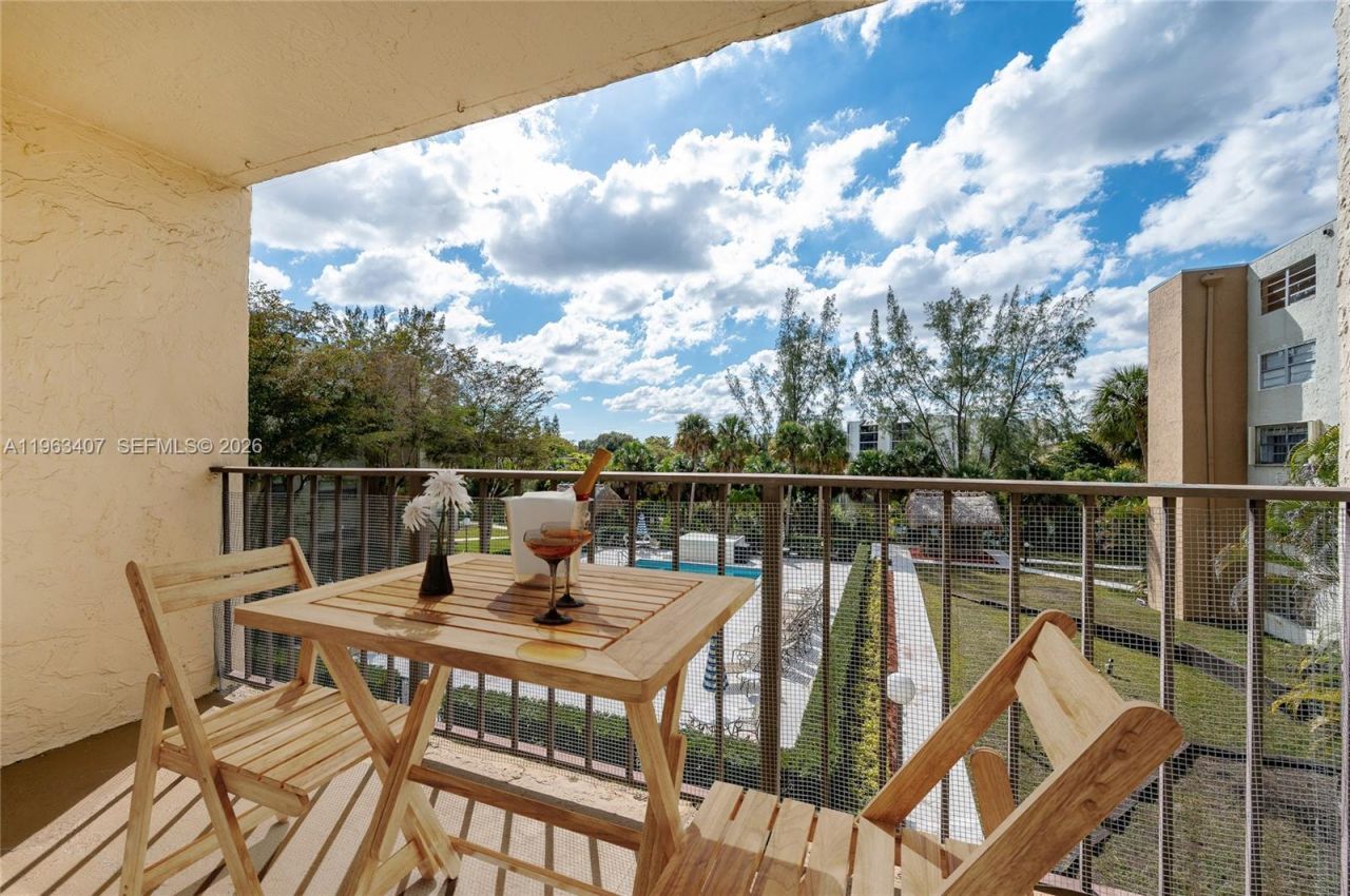 14250 SW 62nd St , Unit 314, Miami, FL 33183 Photo