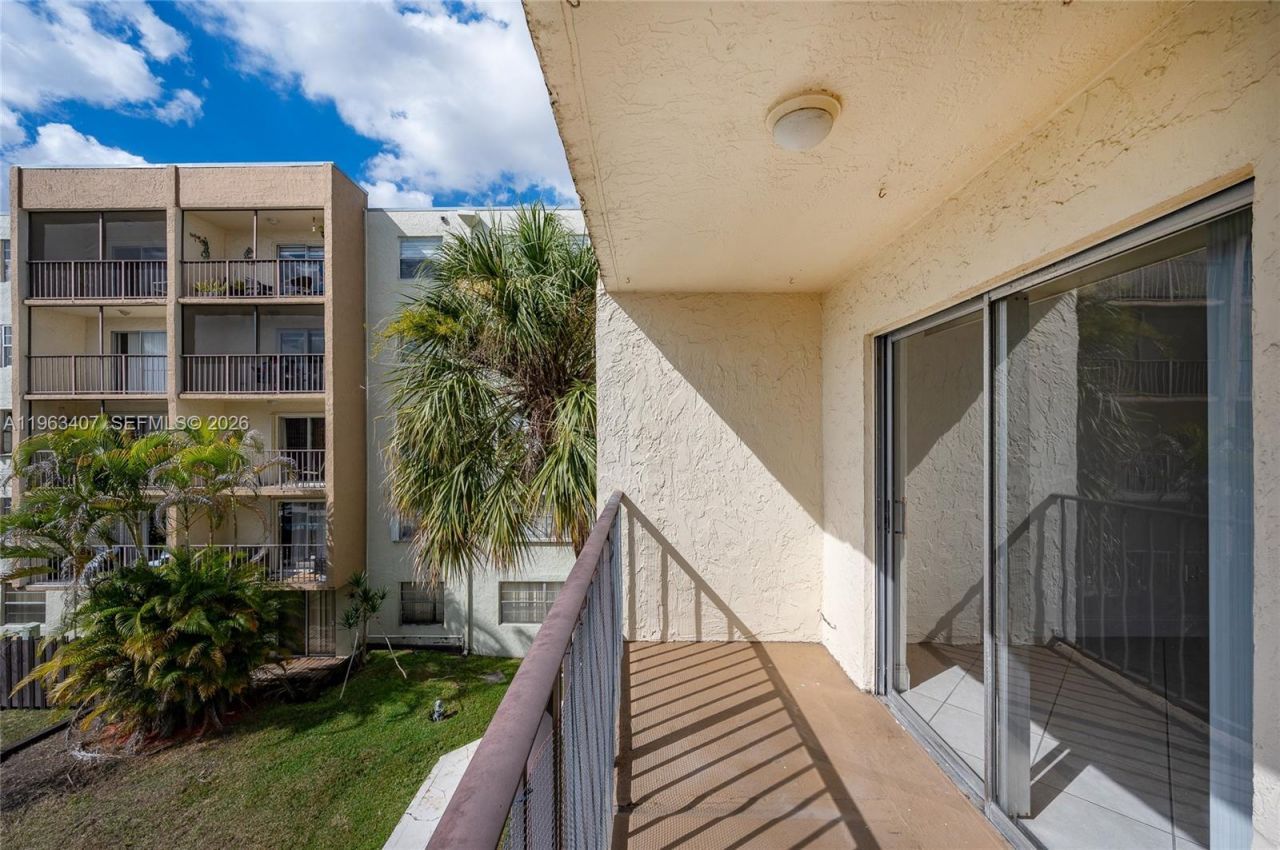 14250 SW 62nd St , Unit 314, Miami, FL 33183 Photo