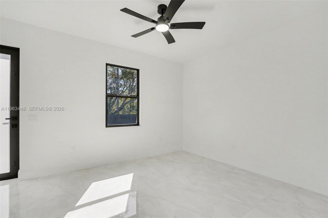 369 Woodburn, Lehigh Acres, FL 33972 Photo