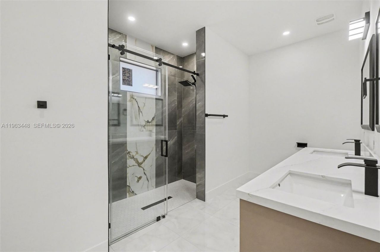 369 Woodburn, Lehigh Acres, FL 33972 Photo