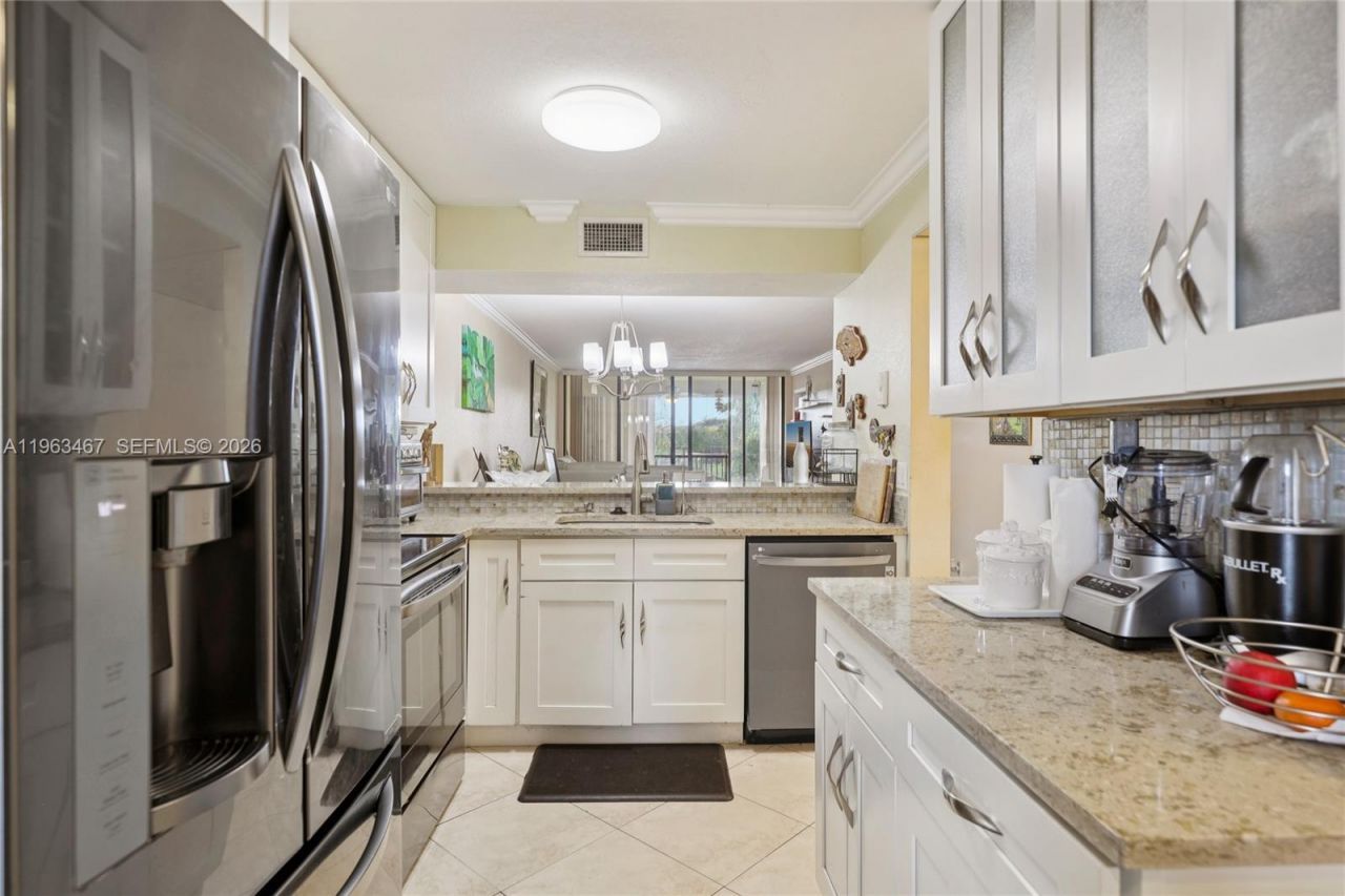 5732 Coral Lake Dr , Unit 308, Margate, FL 33063 Photo