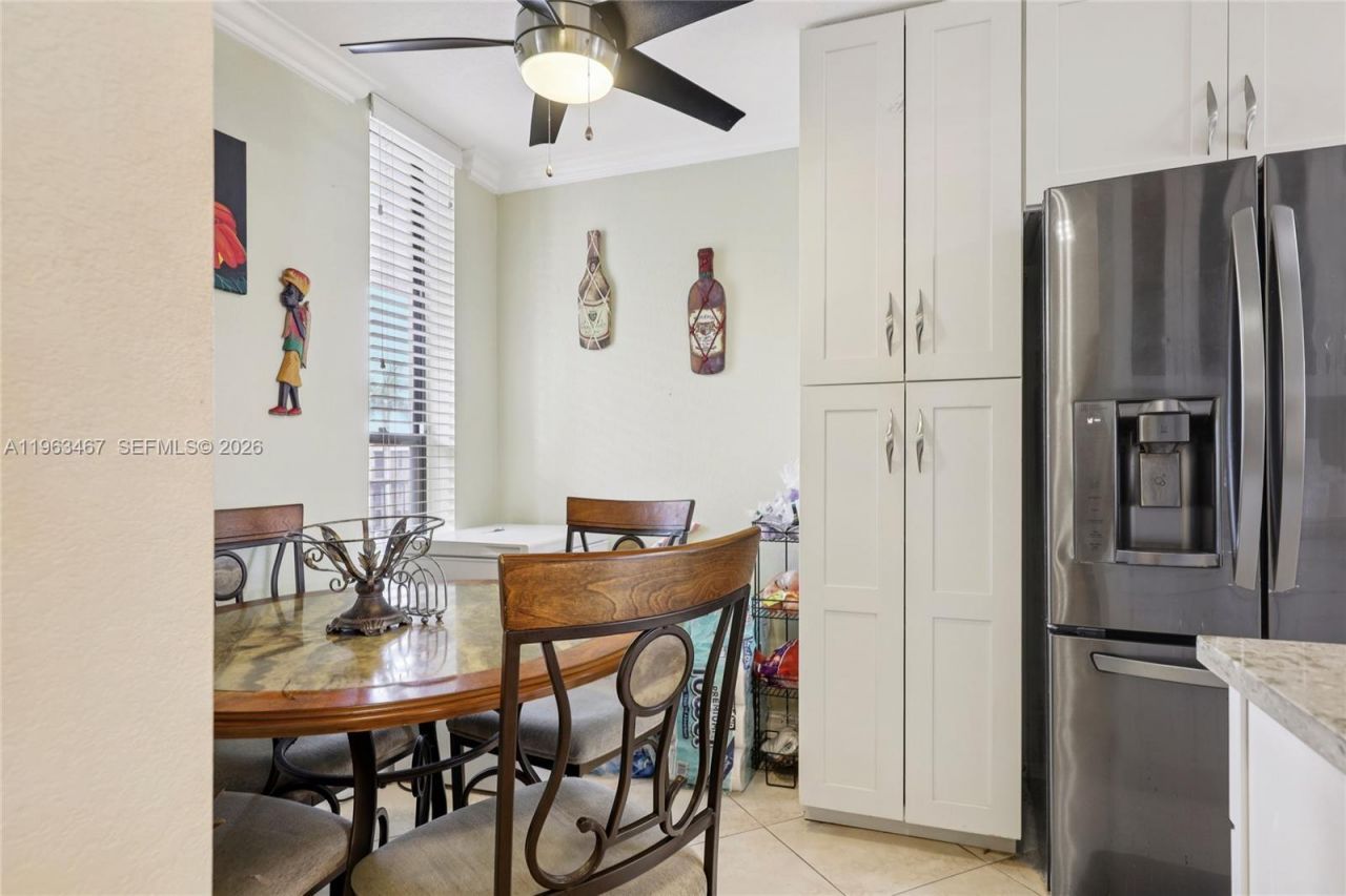 5732 Coral Lake Dr , Unit 308, Margate, FL 33063 Photo