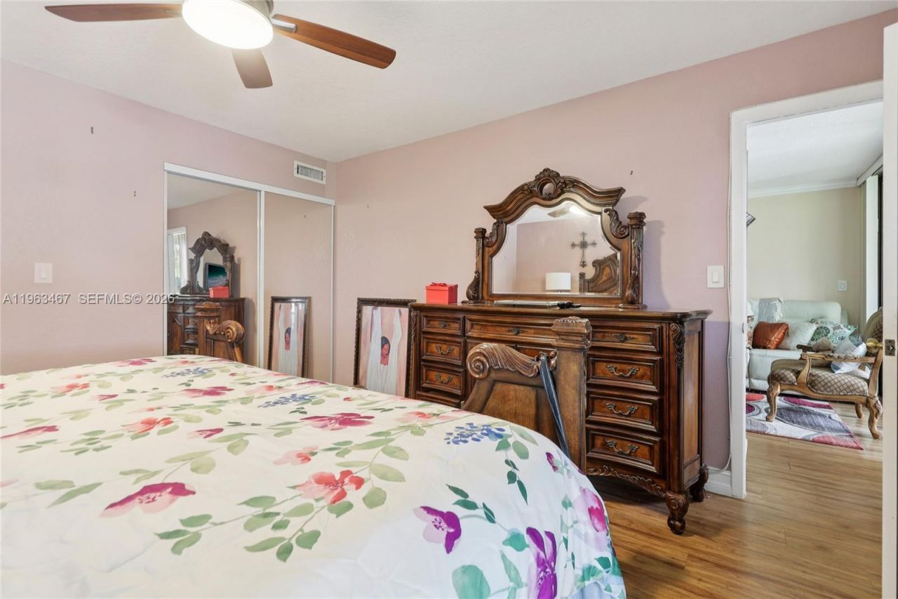 5732 Coral Lake Dr , Unit 308, Margate, FL 33063 Photo