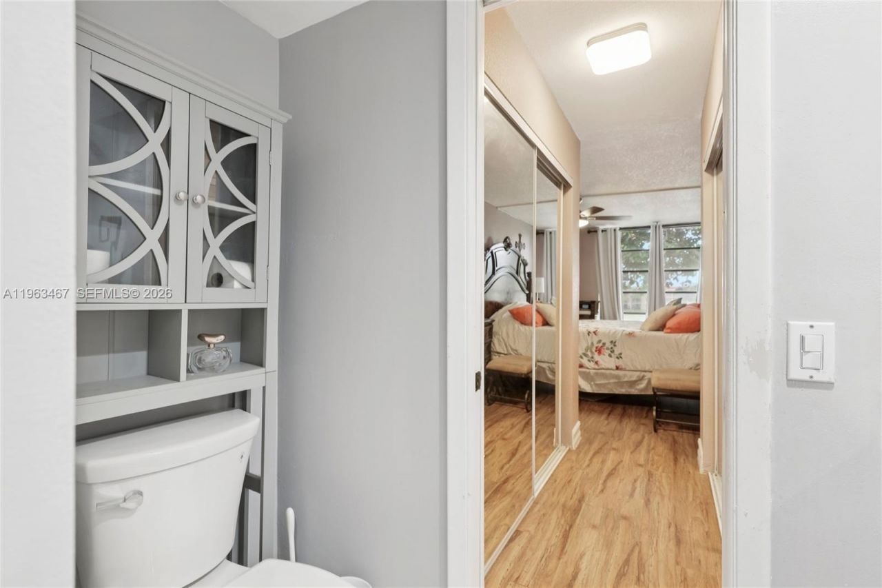 5732 Coral Lake Dr , Unit 308, Margate, FL 33063 Photo