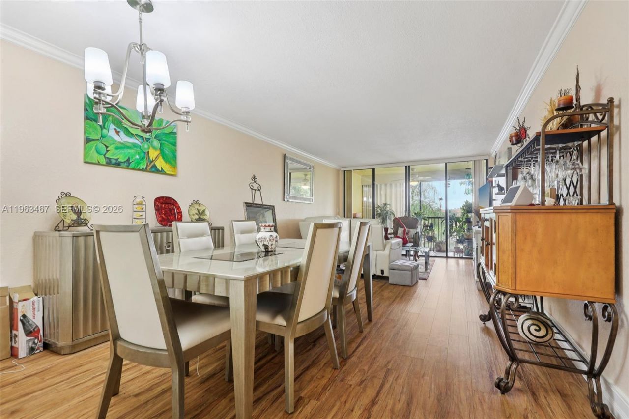 5732 Coral Lake Dr , Unit 308, Margate, FL 33063 Photo