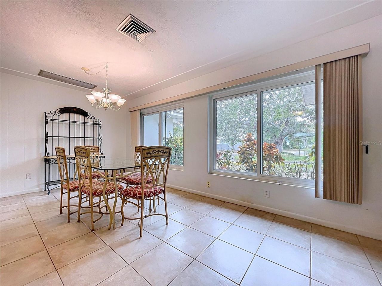 1002 Bay Breeze Terrace, Largo, FL 33770 Photo