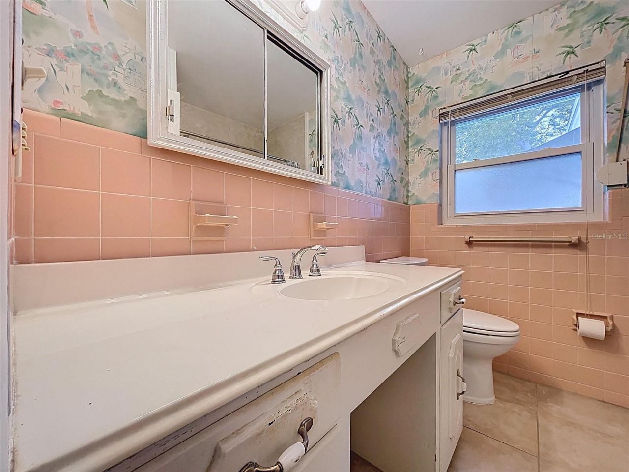 1002 Bay Breeze Terrace, Largo, FL 33770 Photo