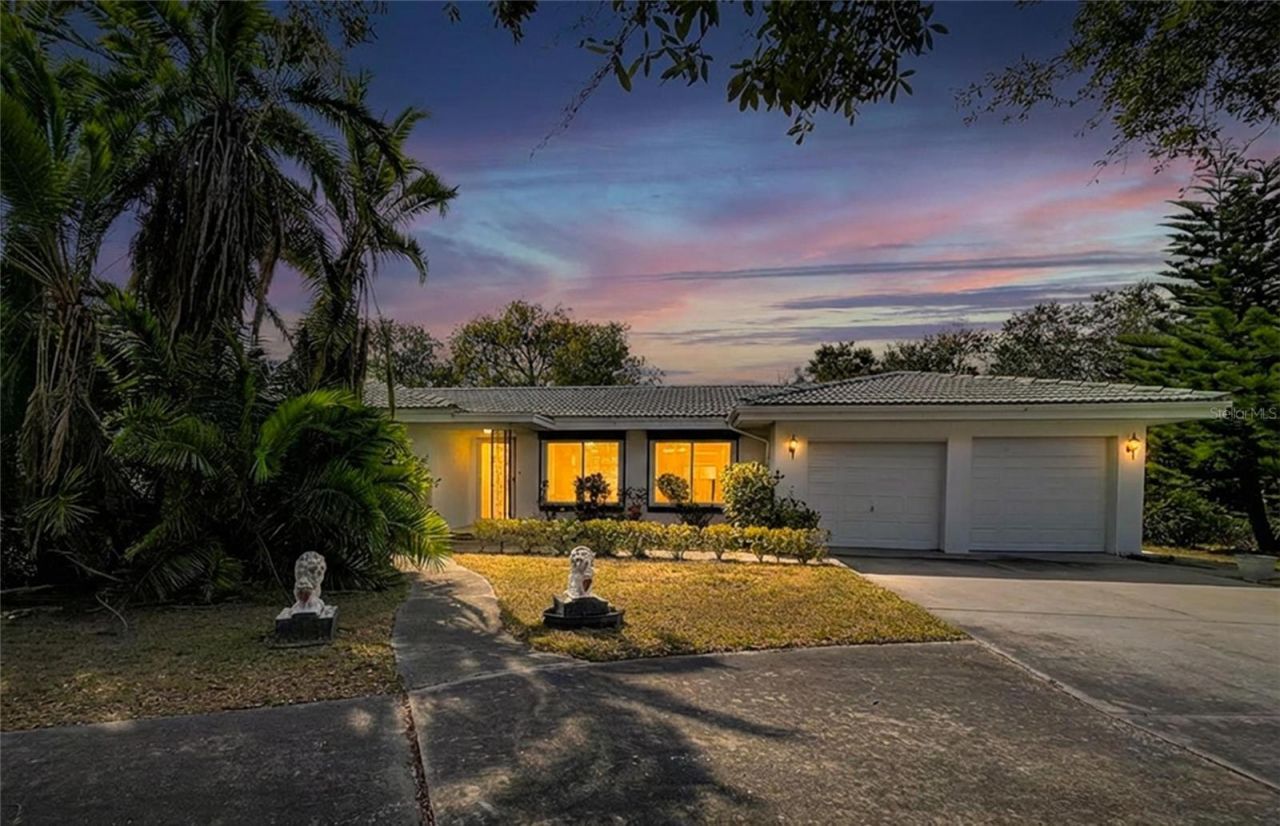 1002 Bay Breeze Terrace, Largo, FL 33770 Photo