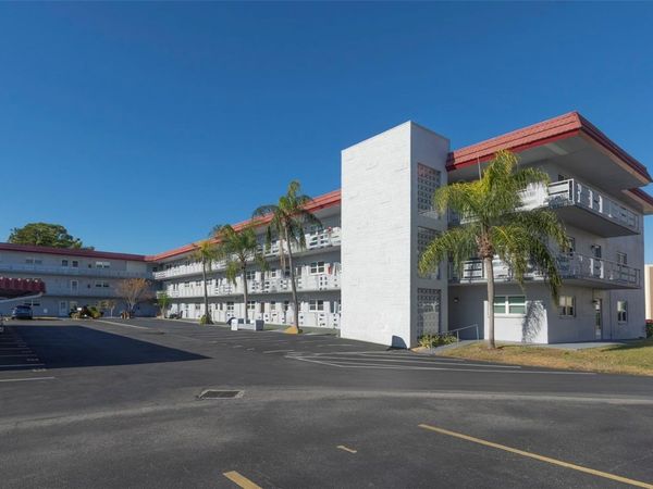 5660 80TH STREET N, Unit A202, ST PETERSBURG, FL 33709