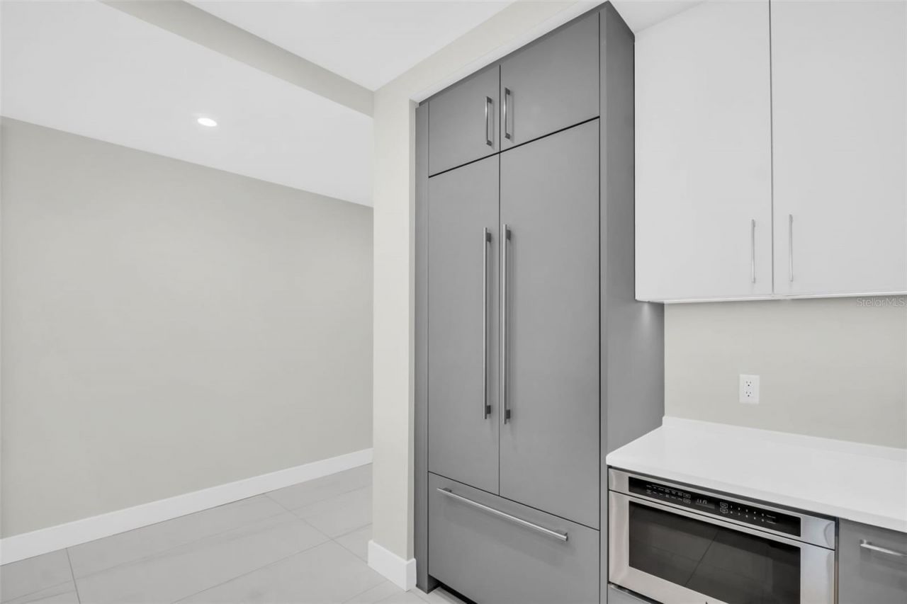 275 1st Avenue S, Unit 3304, Saint Petersburg, FL 33701 Photo