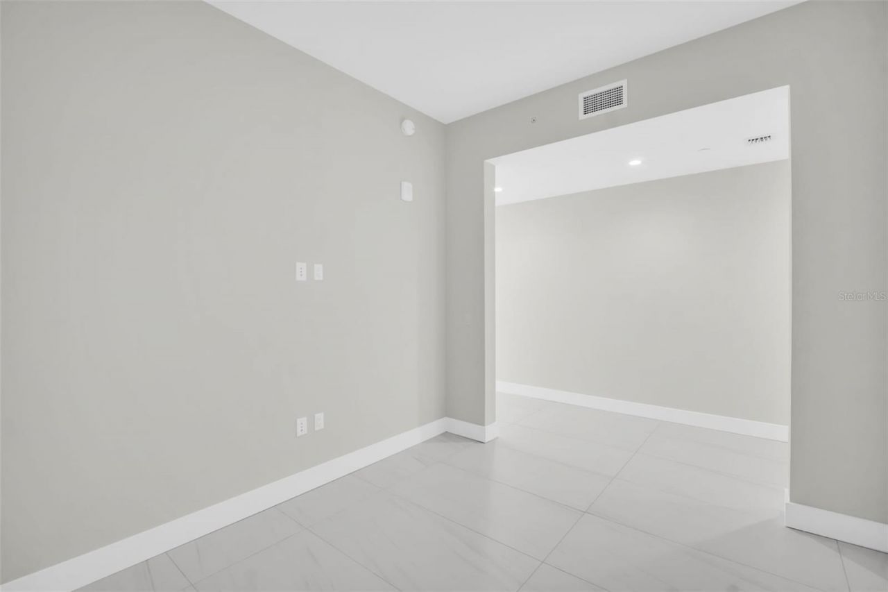 275 1st Avenue S, Unit 3304, Saint Petersburg, FL 33701 Photo