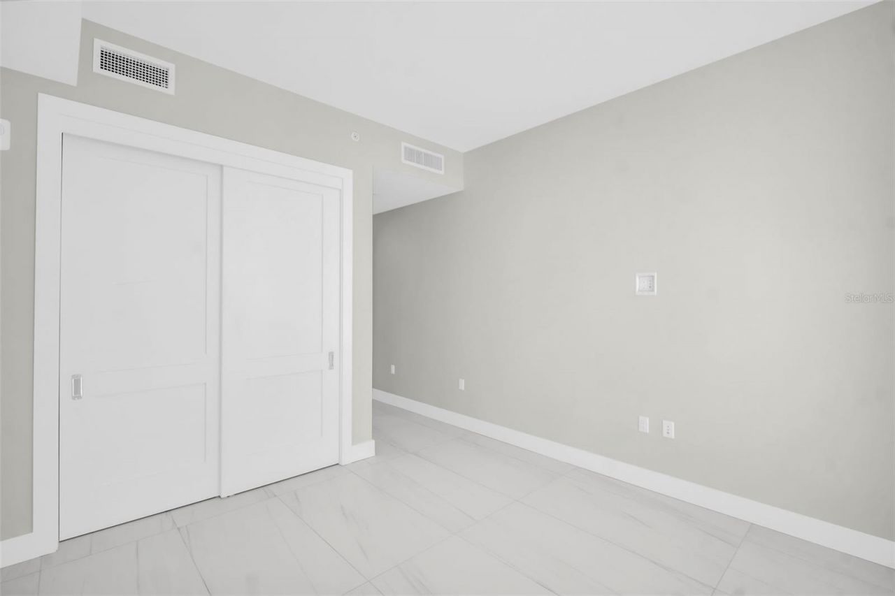 275 1st Avenue S, Unit 3304, Saint Petersburg, FL 33701 Photo