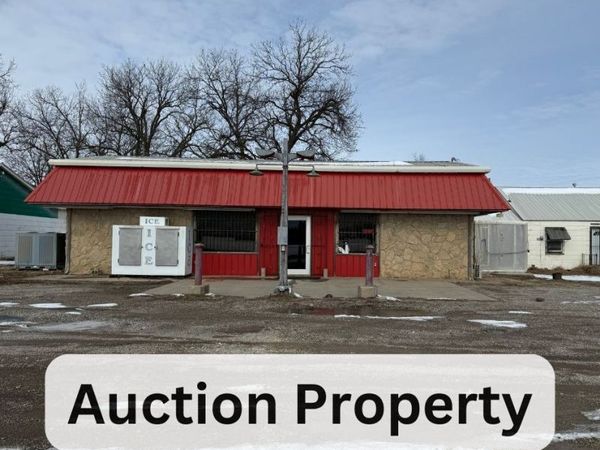 3151 W North Avenue , Ponca City, OK 74601
