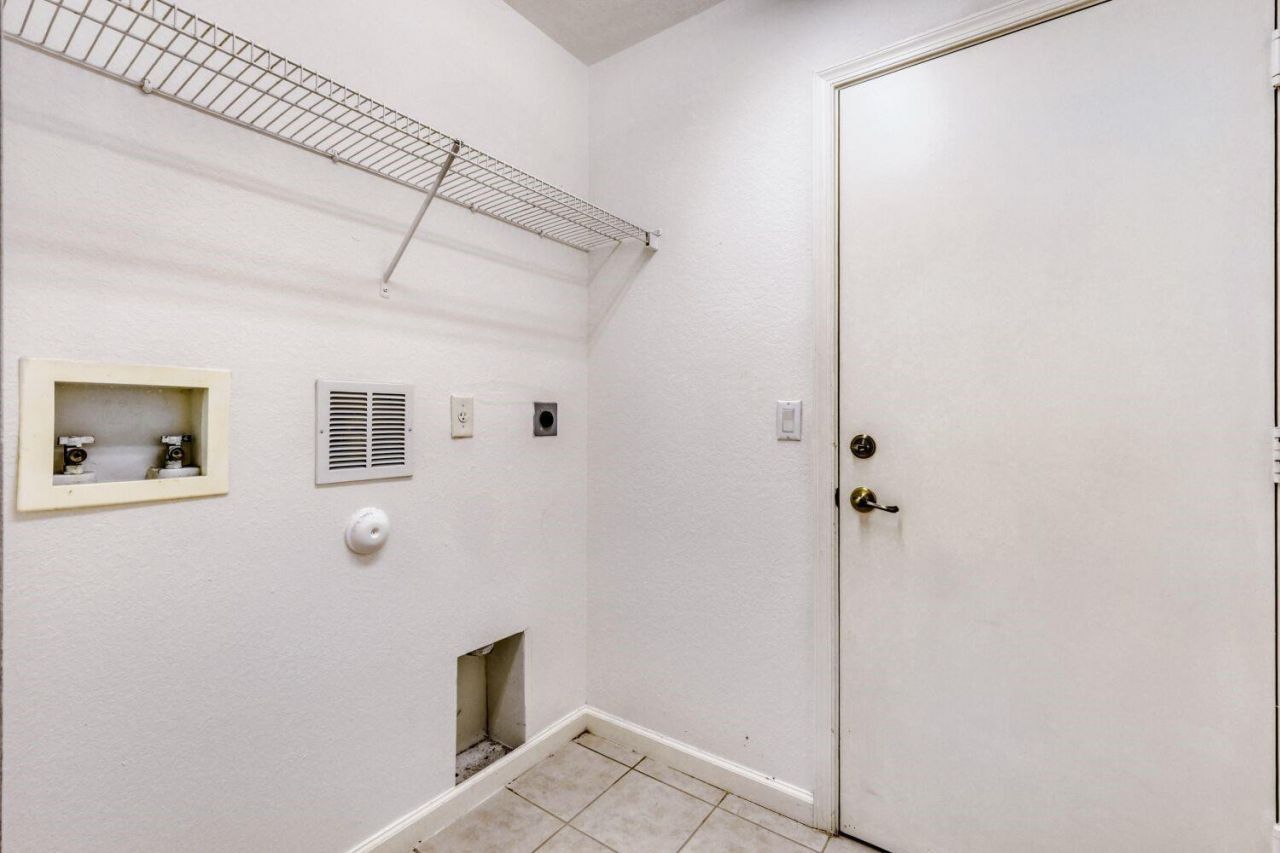 6108 Whalton St, West Palm Beach, FL 33411 Photo