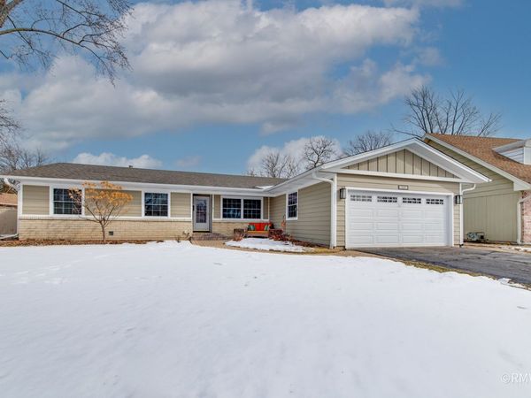 1149 Carlisle Avenue, Elk Grove Village, IL 60007