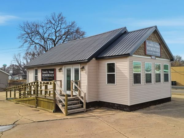 603 W Rock Falls Road, Rock Falls, IL 61071