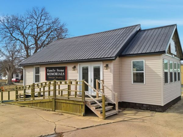 603 W Rock Falls Road, Rock Falls, IL 61071