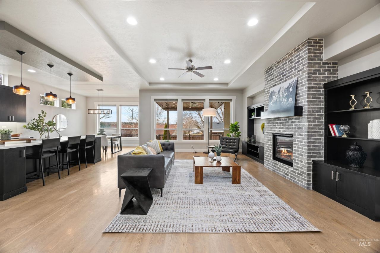 4775 S Spotted Horse Ave, Boise, ID 83716 Main Photo