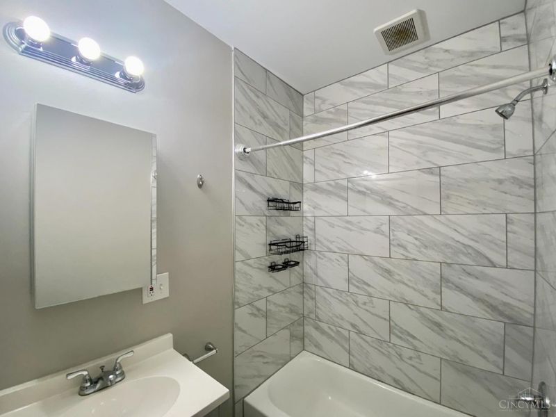 1029 Dana Avenue, Cincinnati, OH 45229 Photo 38