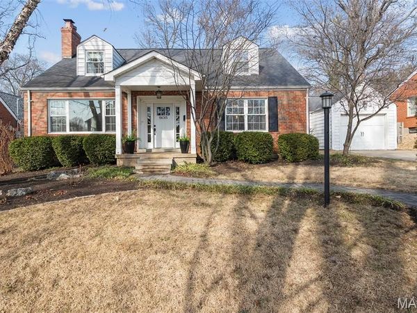 9135 Pine Avenue, Brentwood, MO 63144