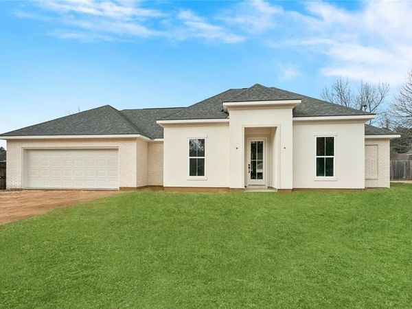 450 AUTUMN WIND Lane, Mandeville, LA 70471