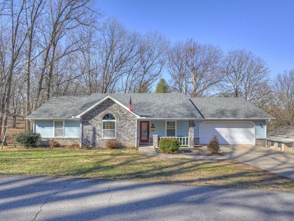 180 Glenwood Circle, Cassville, MO 65625