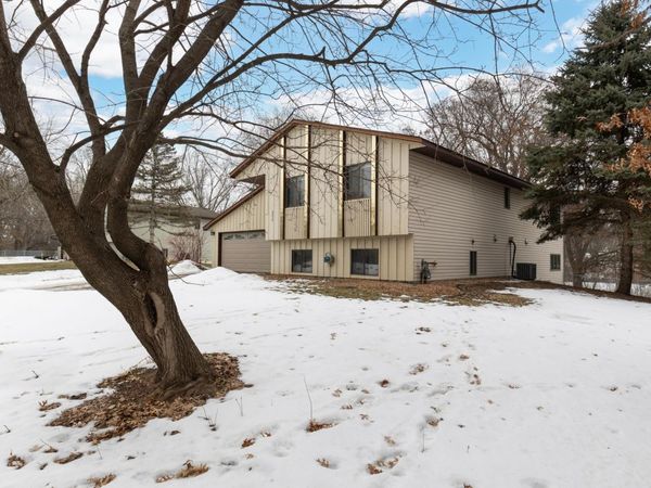 4626 Lenore Lane, Eagan, MN 55122