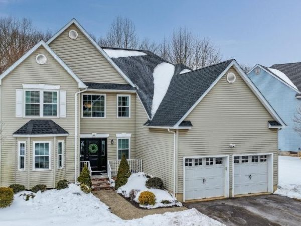 49 Clydesdale Rd, Scotch Plains, NJ 07076