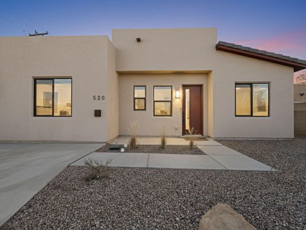 520 Bellamah Avenue NW, Albuquerque, NM 87102