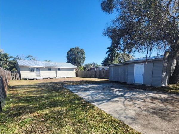 2248 Marina Park DR, FORT MYERS, FL 33905