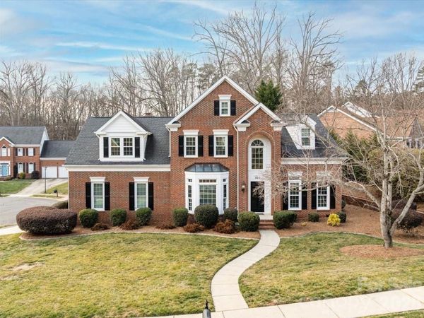 425 Clairview Lane, Matthews, NC 28105