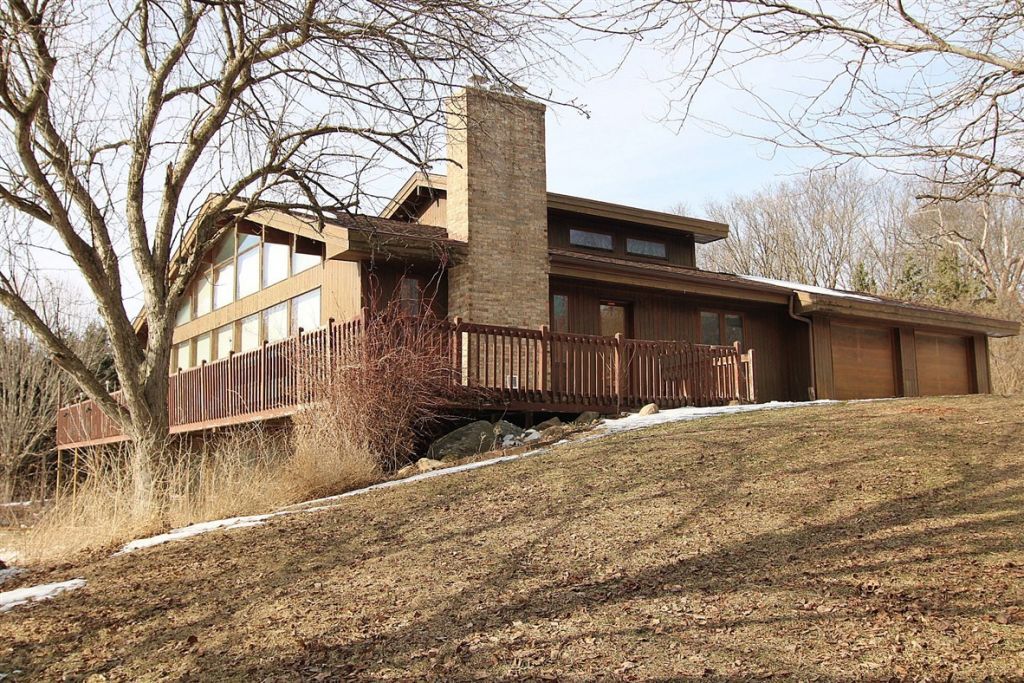 15651 Rock Grove Road, Durand, IL 61024 Main Photo