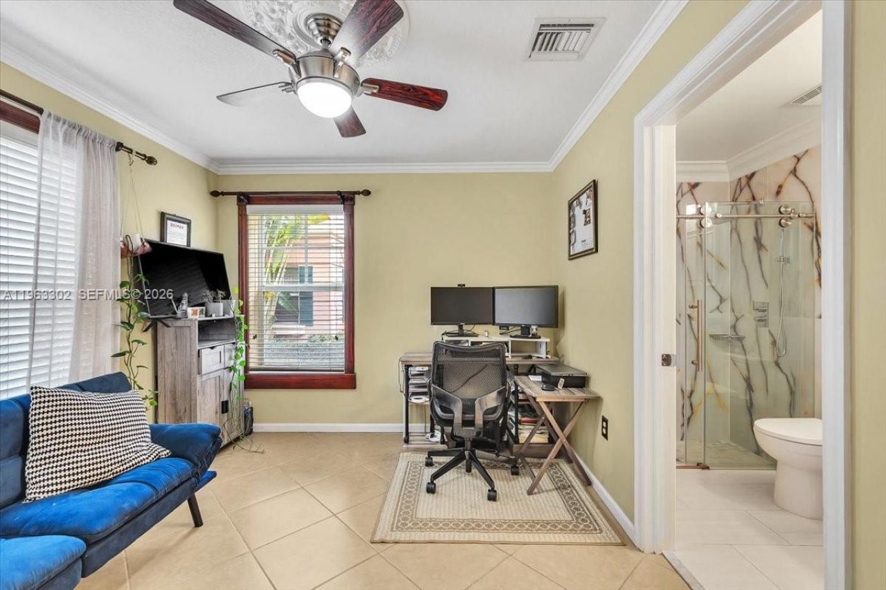 1033 NE 17th Way, Unit 1001, Fort Lauderdale, FL 33304 Photo